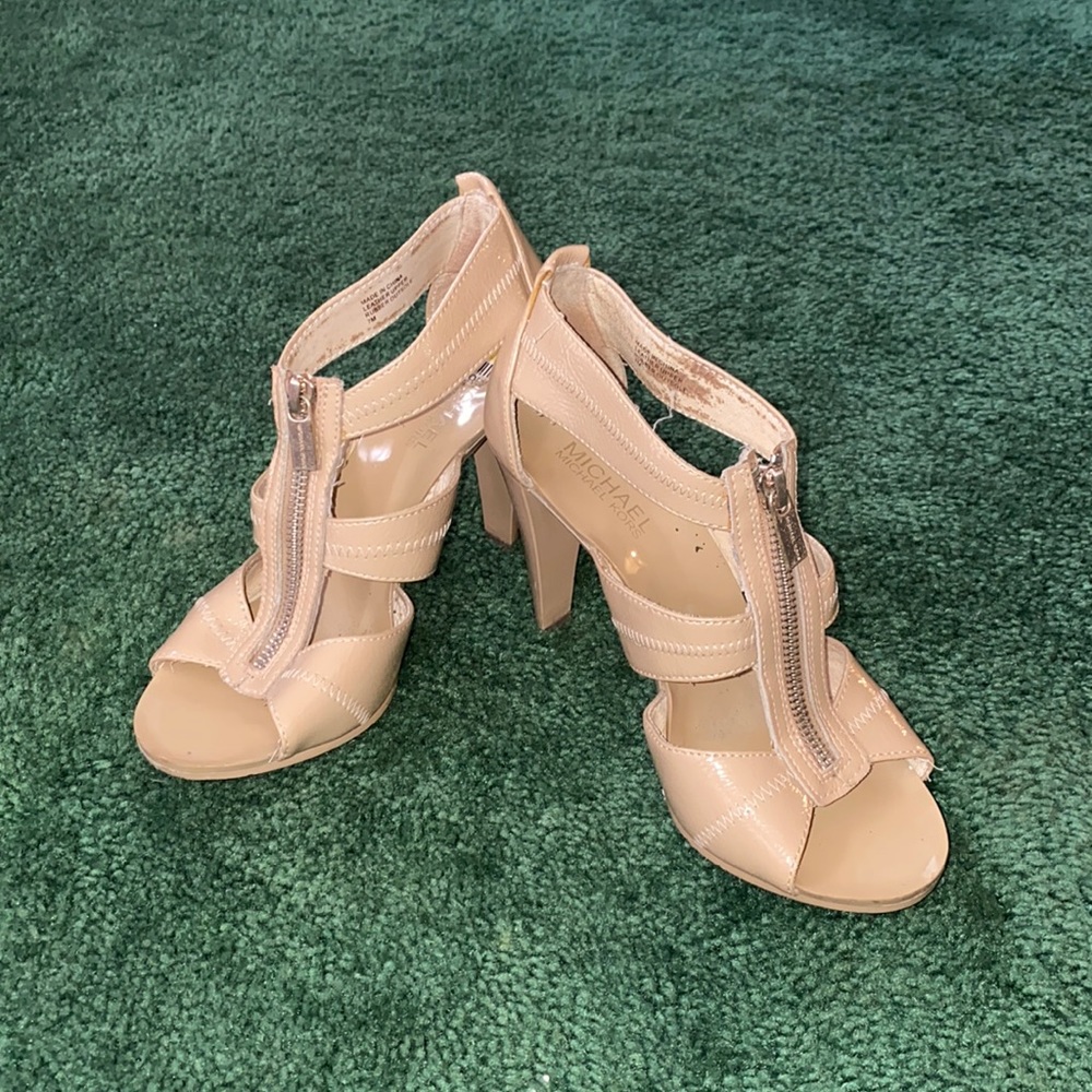 Nude Michael Kors heels. Size 7